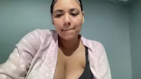 Snapshot of jousanie chatting on September 15, 4:58 am Josousie online show from September 15, 4:58 am