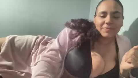 Snapshot of jousanie chatting on September 10, 6:36 am Josousie online show from September 10, 6:36 am