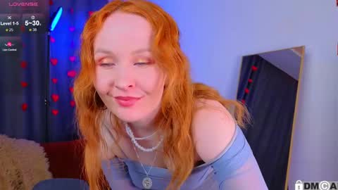 Snapshot of joyce_jones chatting on March 7, 8:00 pm joyce_jones online show from March 7, 8:00 pm
