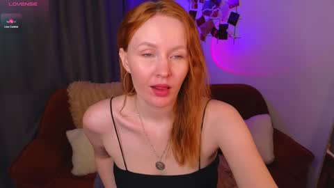 Snapshot of joyce_jones chatting on January 29, 7:32 pm joyce_jones online show from January 29, 7:32 pm