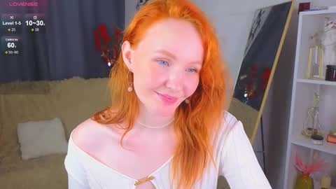 Snapshot of joyce_jones chatting on September 16, 11:41 pm joyce_jones online show from September 16, 11:41 pm