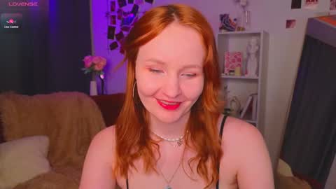 Snapshot of joyce_jones chatting on January 20, 6:53 pm joyce_jones online show from January 20, 6:53 pm