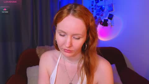 Snapshot of joyce_jones chatting on February 8, 7:59 pm joyce_jones online show from February 8, 7:59 pm