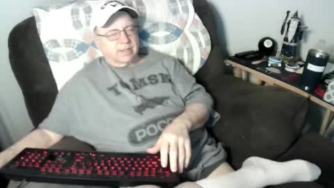 jpmel99 online show from April 11, 11:42 pm