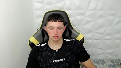 jr_nino online show from December 4, 12:30 pm