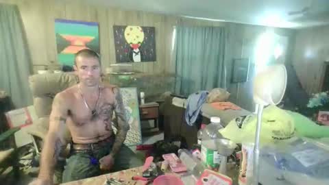 jrizzle1111 online show from May 18, 4:57 pm