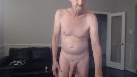 Snapshot of jtull52 chatting on December 7, 9:39 pm jtull52 online show from December 7, 9:39 pm