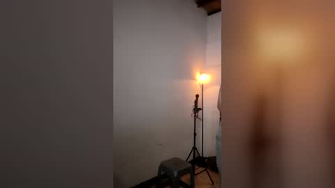 juan235665 online show from May 6, 1:00 am