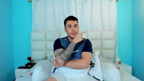 Snapshot of juan__jimenez chatting on September 17, 10:02 pm Juan online show from September 17, 10:02 pm