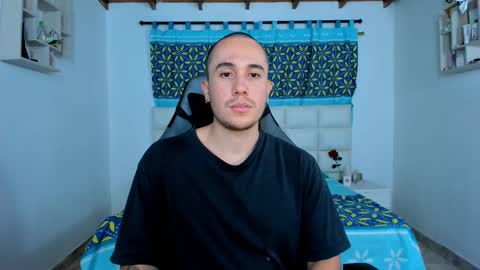 Snapshot of juan__jimenez chatting on February 10, 12:19 am Juan online show from February 10, 12:19 am