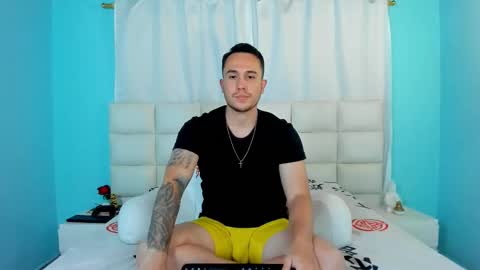 Snapshot of juan__jimenez chatting on September 9, 11:27 pm Juan online show from September 9, 11:27 pm