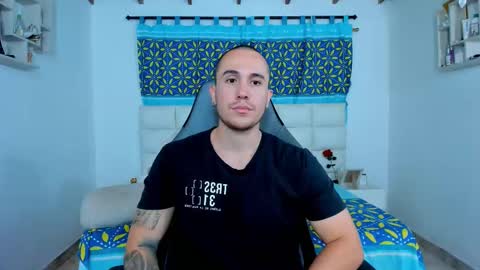 Snapshot of juan__jimenez chatting on February 12, 3:51 am Juan online show from February 12, 3:51 am