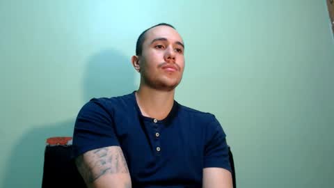 Snapshot of juan__jimenez chatting on February 24, 6:27 am Juan online show from February 24, 6:27 am