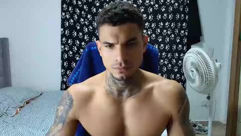 juan_gomez_1 online show from November 12, 12:24 am