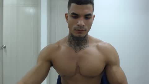juan_gomez_1 online show from January 4, 10:13 pm