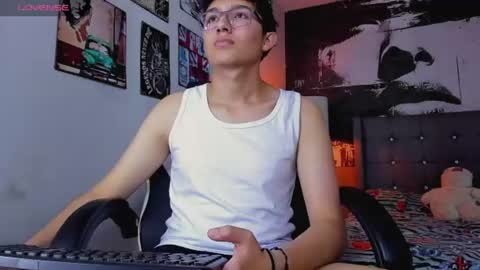 juan_kc online show from August 4, 7:43 pm