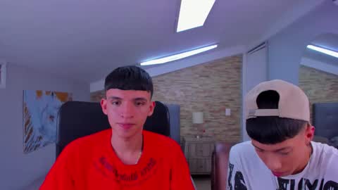 Snapshot of juan_nd_steven chatting on March 5, 7:38 am JuanSteven online show from March 5, 7:38 am