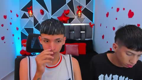 JuanSteven online show from February 19, 11:15 pm