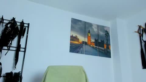 Juan Esteban online show from October 19, 2:44 pm