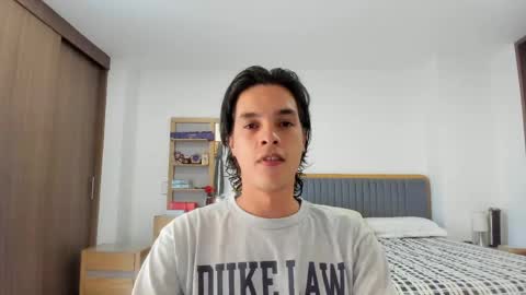 juancam69 online show from April 20, 6:44 pm