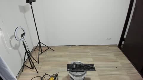 juanda9811 online show from October 31, 8:31 pm