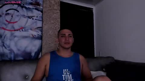 Snapshot of juandiamonds chatting on December 3, 12:44 pm Juan David online show from December 3, 12:44 pm