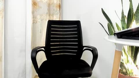 Juan Diego Uribe online show from November 29, 2:08 am