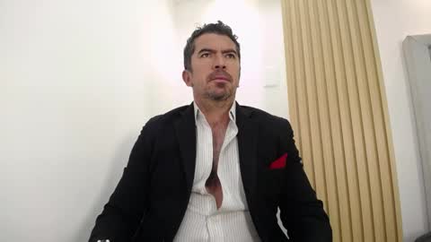 Juan k online show from April 27, 1:19 pm