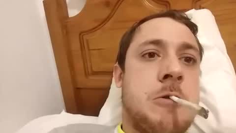Snapshot of juanmapapiirico chatting on December 9, 2:13 am JuanmaSEX online show from December 9, 2:13 am