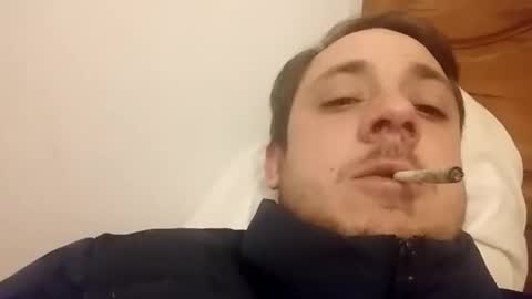 Snapshot of juanmapapiirico chatting on December 10, 11:40 pm JuanmaSEX online show from December 10, 11:40 pm