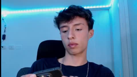 juanmres online show from October 15, 12:25 am