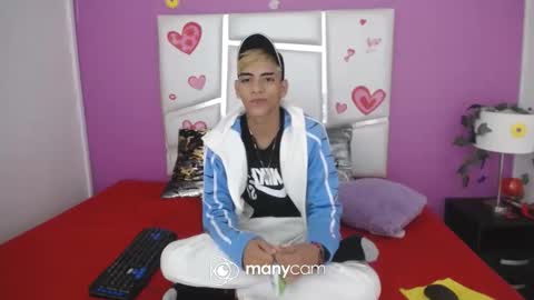 Snapshot of juanse18hot chatting on October 18, 3:38 pm juanse18hot online show from October 18, 3:38 pm