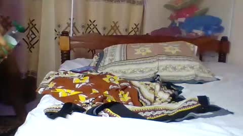juice_petite3 online show from May 24, 12:07 am