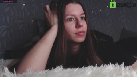 laura online show from October 23, 10:39 am