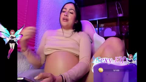 Snapshot of juicy_peach_ass chatting on December 14, 12:22 am valeska online show from December 14, 12:22 am