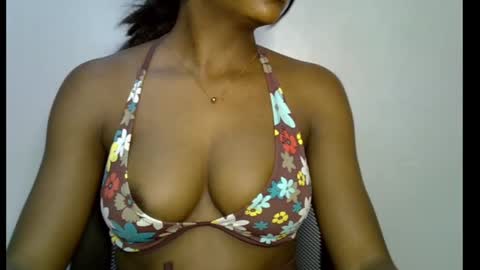 Snapshot of juicy_plumx chatting on February 10, 12:29 pm Wet Baddie online show from February 10, 12:29 pm