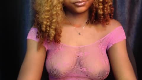 Snapshot of juicy_plumx chatting on February 14, 7:59 am Wet Baddie online show from February 14, 7:59 am