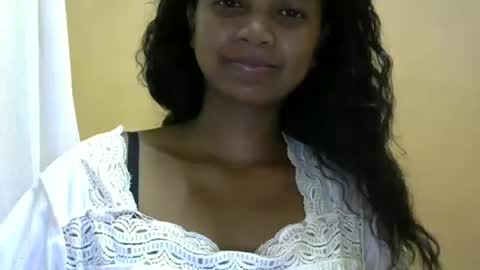 Snapshot of juicy_pretty chatting on March 2, 7:02 pm stellah online show from March 2, 7:02 pm