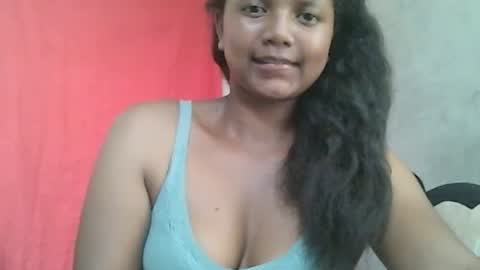 Snapshot of juicy_pretty chatting on December 13, 8:41 am stellah online show from December 13, 8:41 am