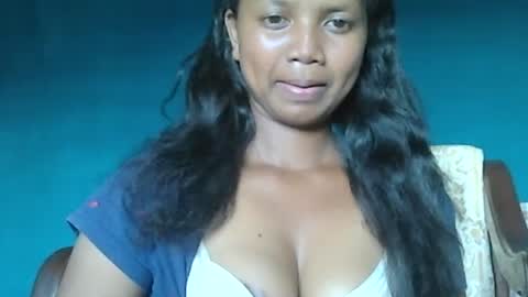 Snapshot of juicy_pretty chatting on January 7, 11:16 am stellah online show from January 7, 11:16 am