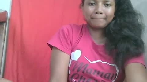 Snapshot of juicy_pretty chatting on December 2, 8:47 am stellah online show from December 2, 8:47 am
