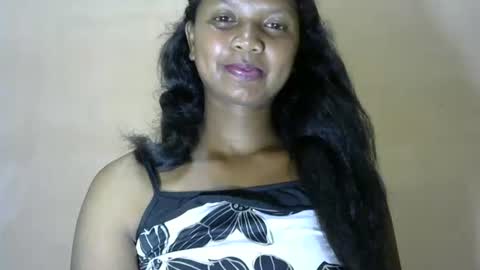 Snapshot of juicy_pretty chatting on March 11, 6:19 pm stellah online show from March 11, 6:19 pm