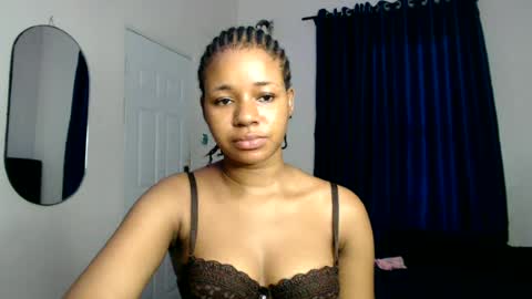 Emily online show from July 6, 11:51 am