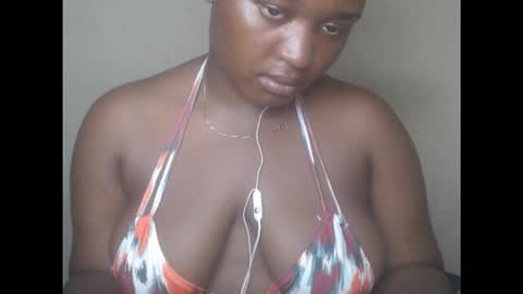 Snapshot of juicyboobssx chatting on September 13, 9:28 pm juicyboobssx online show from September 13, 9:28 pm