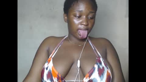 Snapshot of juicyboobssx chatting on September 12, 9:28 pm juicyboobssx online show from September 12, 9:28 pm