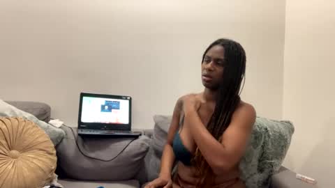 Snapshot of juicyexotic chatting on February 26, 2:49 pm JuicyExotic online show from February 26, 2:49 pm