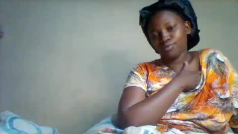 juicyicequeen online show from December 2, 2:32 am