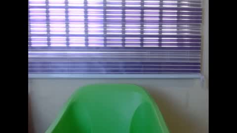 Snapshot of juicynwetx chatting on March 3, 1:12 pm juicynwetx online show from March 3, 1:12 pm