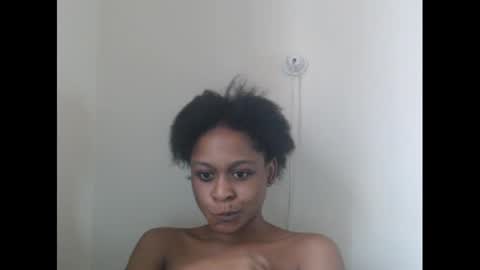 Snapshot of juicynwetx chatting on March 3, 4:15 pm juicynwetx online show from March 3, 4:15 pm