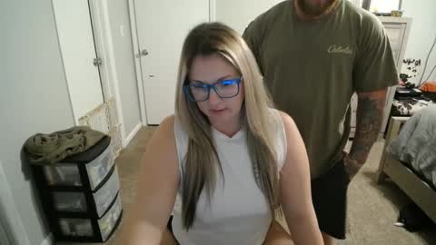 JuicyPeach36 online show from December 4, 10:46 pm